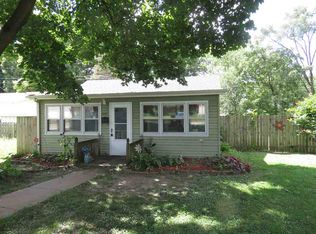 455 48th St, Moline, IL 61265