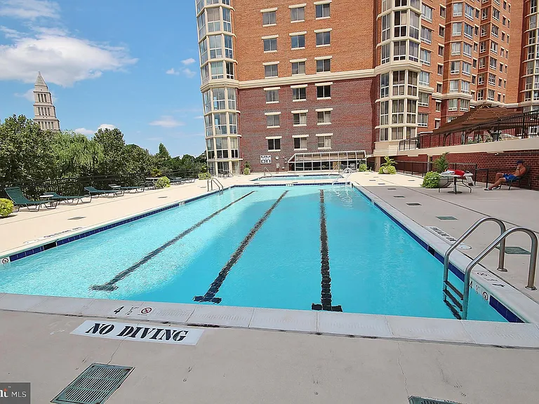 2151 Jamieson Ave #2011 — Photo 28