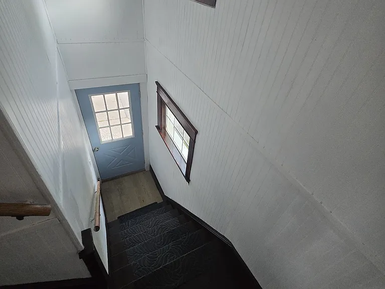 36-38 Fairfield St #2 — Photo 6