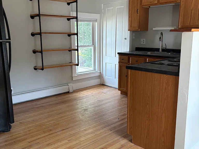 301 Maine St #2 — Photo 1