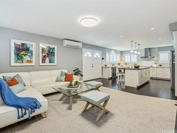1556 Noelani St, Pearl City, HI 96782