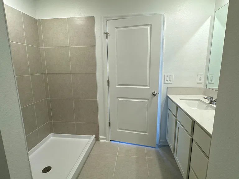 Feathergrass Cir — Photo 4