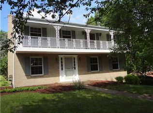 4989 Meadow Park Dr, Pittsburgh, PA