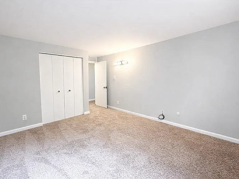 1 BR - Bedroom