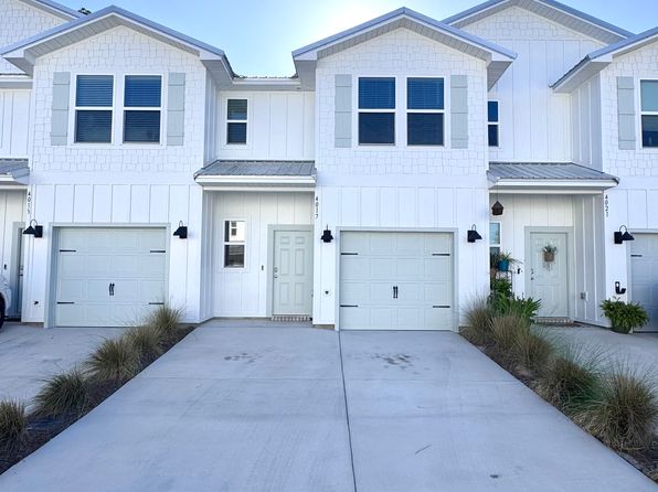 4017 Blue Water Dr