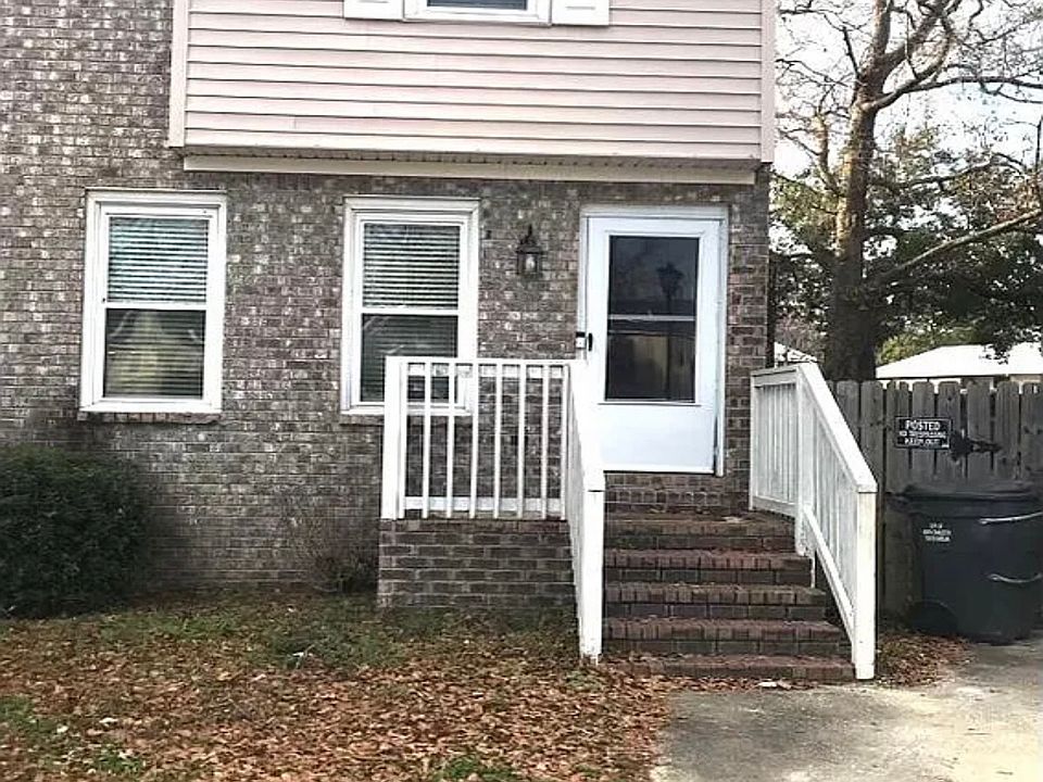 1st image of 8735 Plantation Court Dr
