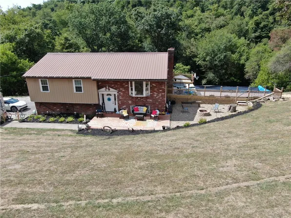 433 Brick House Rd E, Claysville, PA 15323