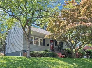 867 Lockwood Dr, Peekskill, NY 10566