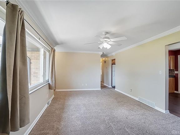 5th image of 3019 Cricket Ln