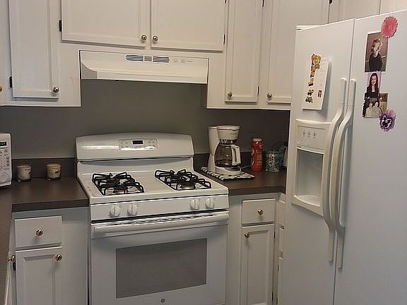 5th image of 25 Steele Cir