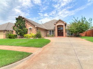 16008 Ledge Ln, Edmond, OK 73013