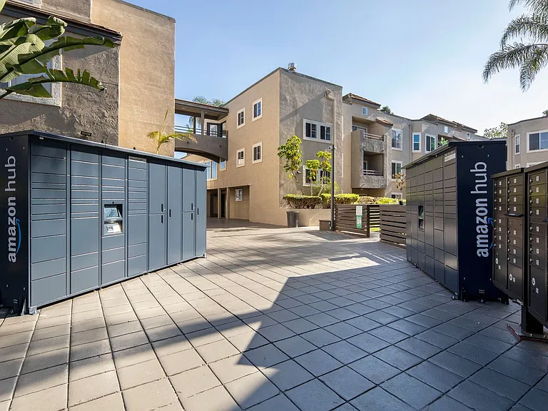 Mission Pacific Apartments — Photo 78