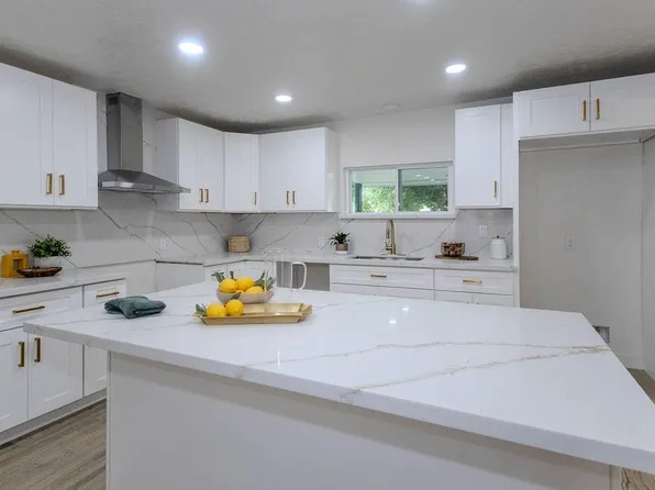 7912 Ford St, Houston, TX 77012