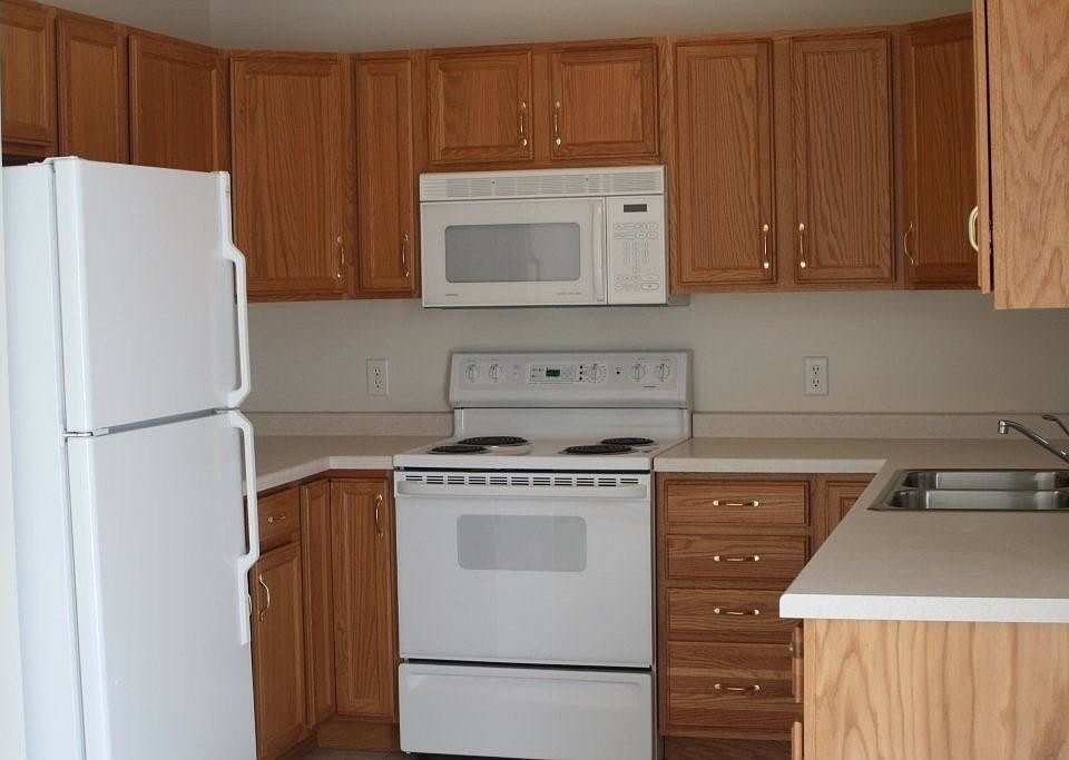 2nd image of 1725 Northway Dr APT 5