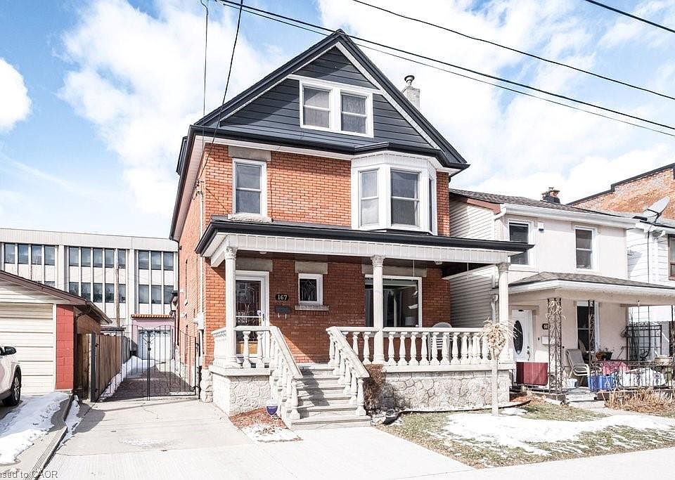 1st image of 167 Park St N
