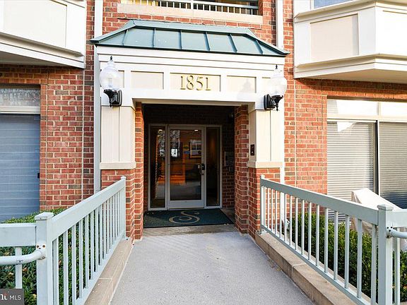2nd image of 1851 Stratford Park Pl APT 107