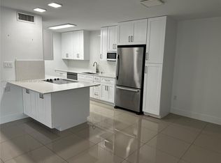 Kingston Square, Miami, FL 33156