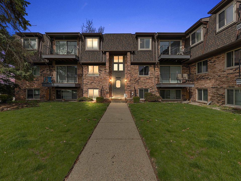 1st image of 442 Riviera Dr