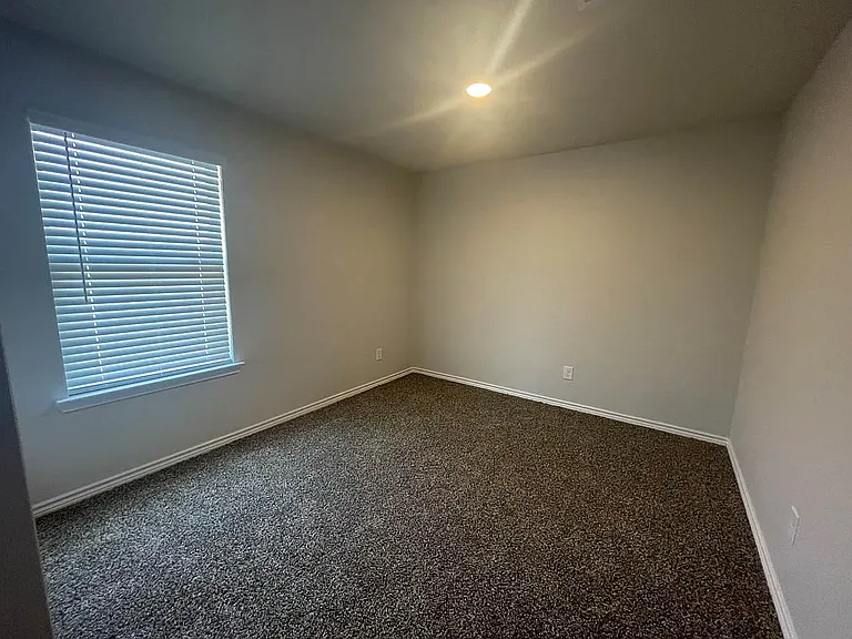 Guest bedroom 2