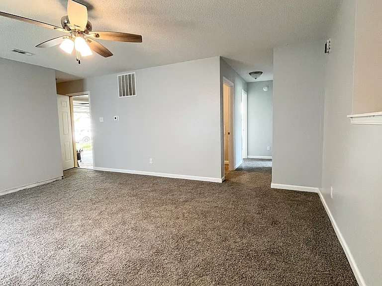 1423 Alonzo Pl — Photo 5