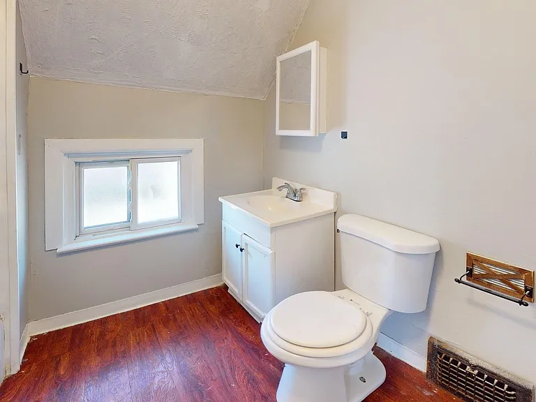 3452 W 44th St — Photo 50