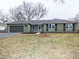 9940 Marty St, Overland Park, KS 66212