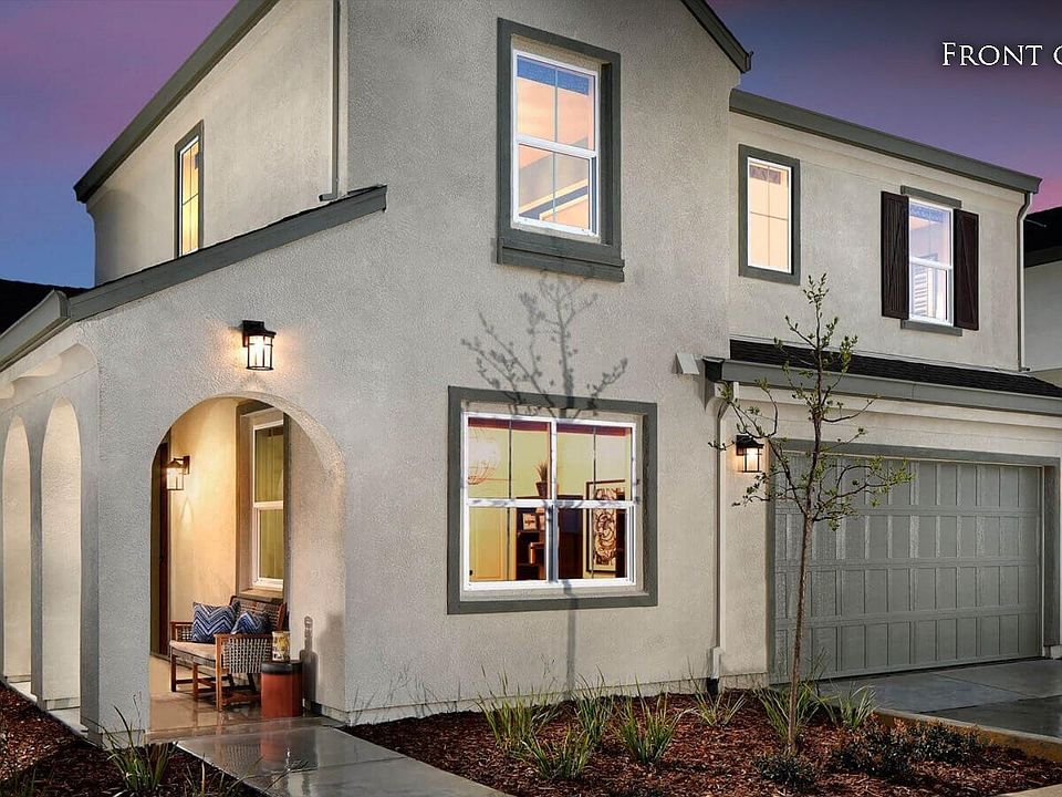 Photos with staging effect of the model home, this is an unfurnished home.