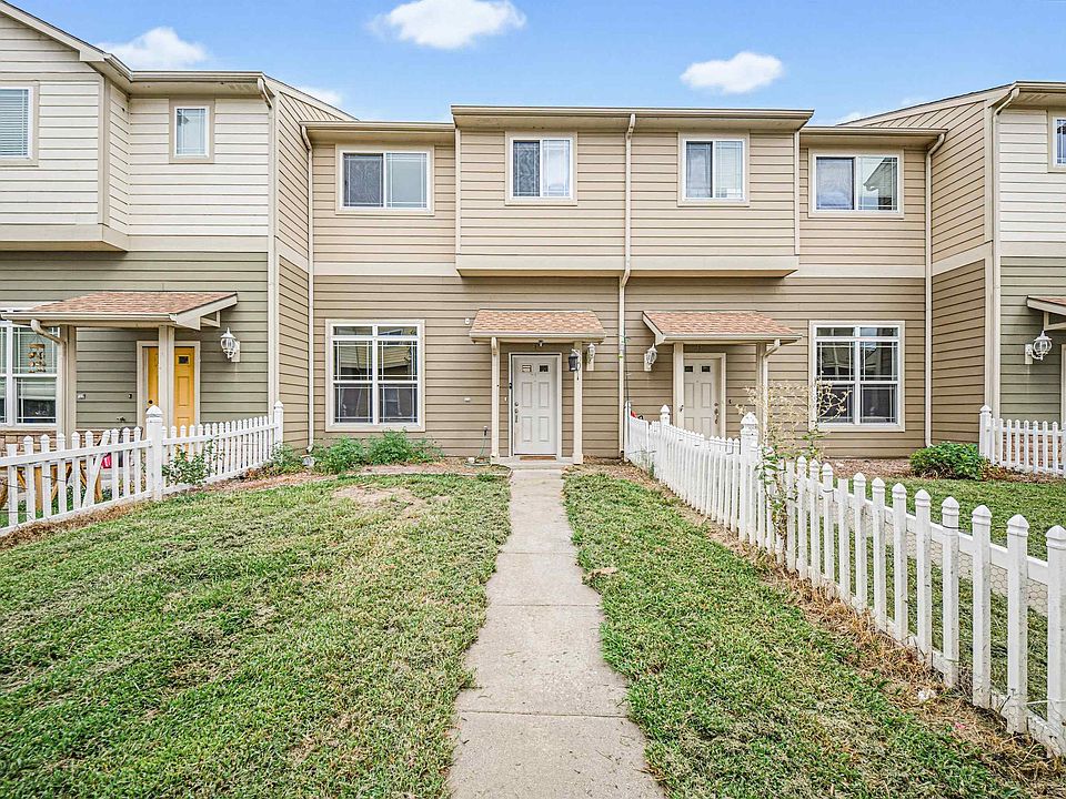 1st image of 63 Fuller Cir