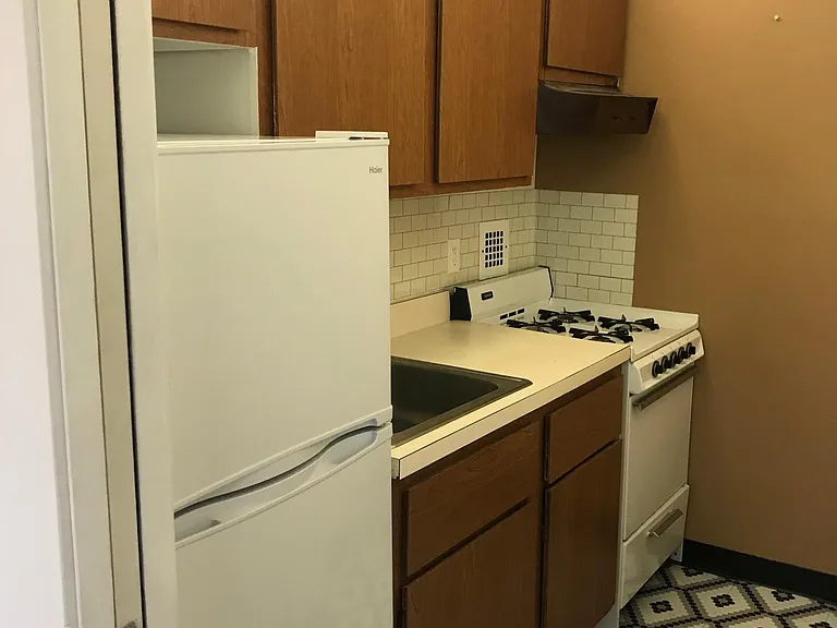 5500 Friendship Blvd #924N — Photo 2