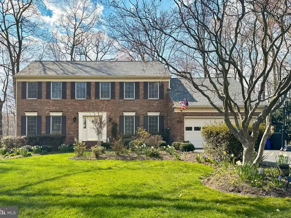 12466 Cavalier Dr, Woodbridge, VA 22192