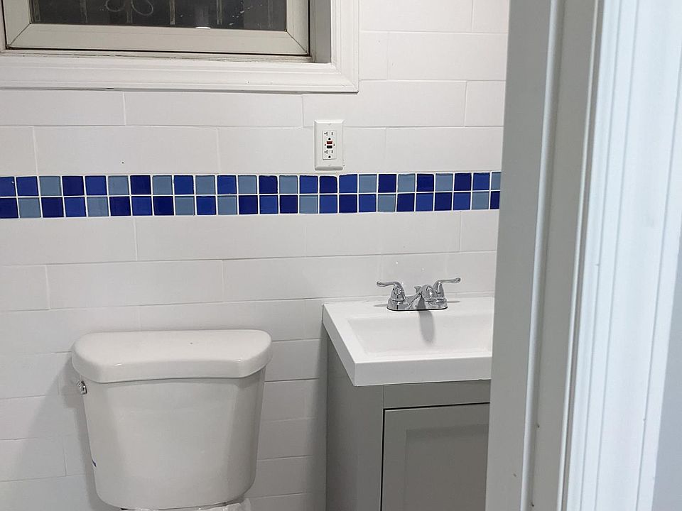 2nd image of 186-20 Llion Ave