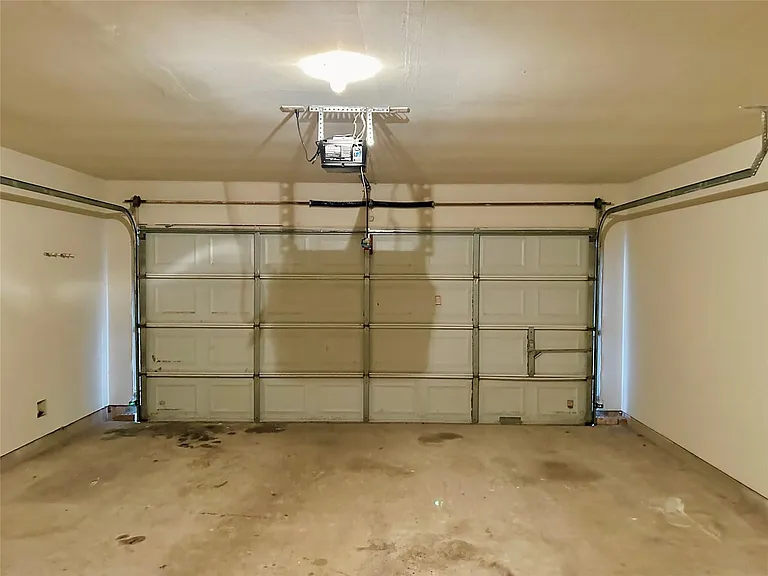 20410 Nelva Park Ct — Photo 46
