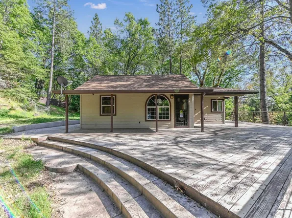 500 Smitty Ln, West Point, CA 95255