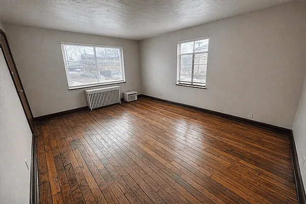 1627 Summit Rd #4 — Photo 6