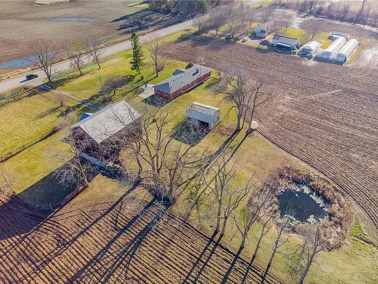 5213 Governors Rd — Photo 33