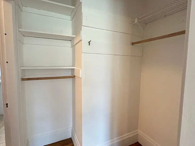208 Main St. — Photo 28