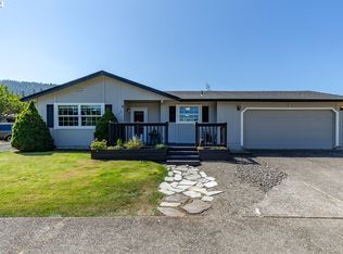 236 S 70th Pl, Springfield, OR 97478