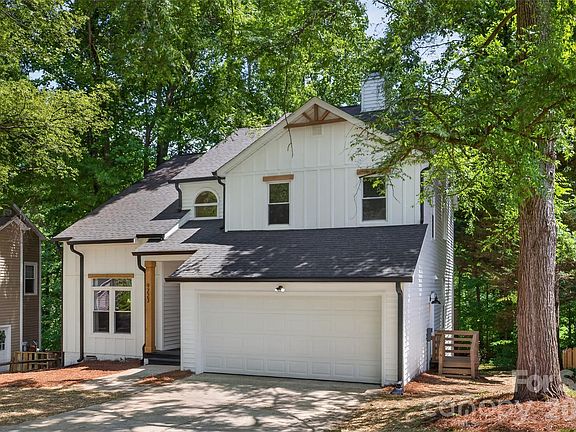 4th image of 9223 Pebble Creek Way