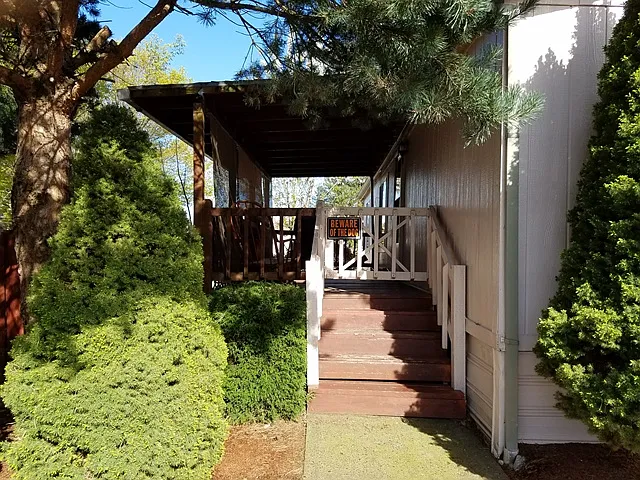 13115 SE Foster Rd Unit 4 photo 1