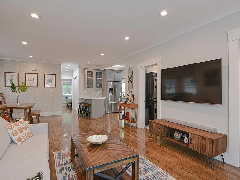 10 Grant St #1 — Photo 7