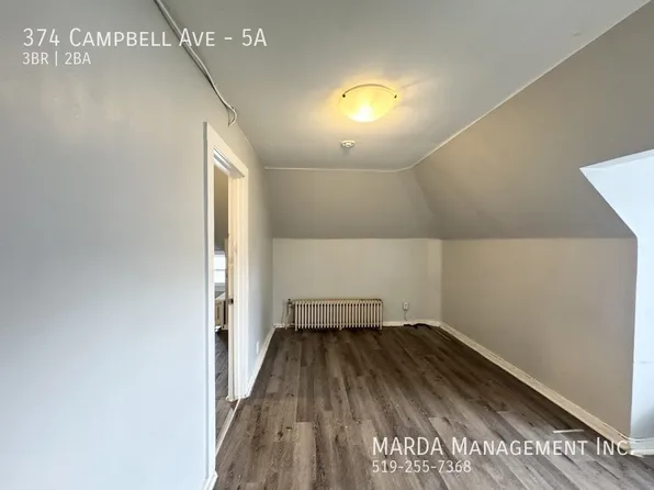 374 Campbell Ave #5A, Windsor, ON N9B 2H3