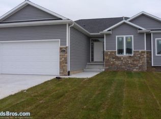 901 N 96th St, Lincoln, NE 68505