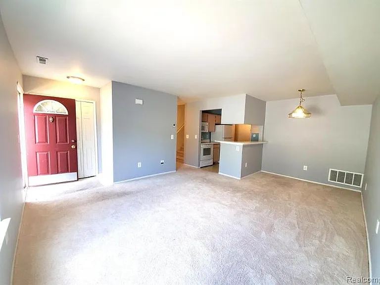 Old pic. Flooring and Kitchen has been updated