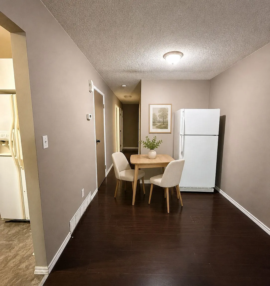 6 bed, $2,100 — Photo 4