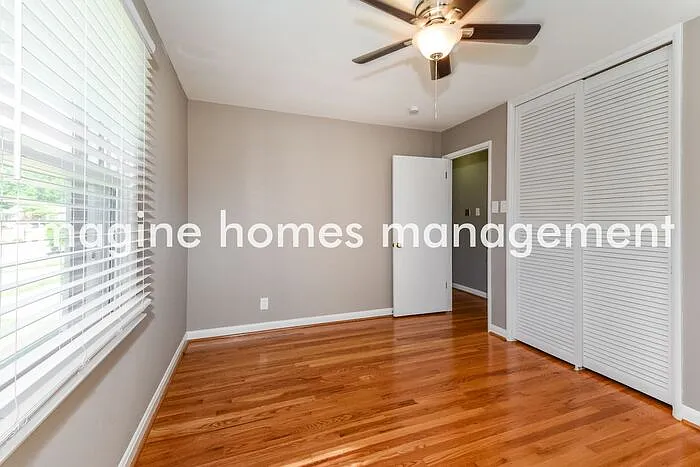 10801 Clearwater Dr — Photo 9