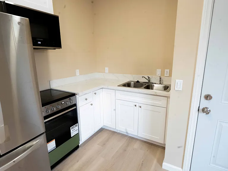 7731 Park McComber Cir — Photo 9