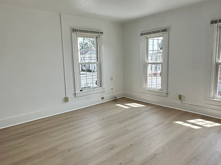 317 W Main St #2 — Photo 29