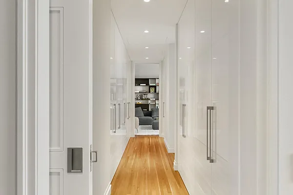 Sold by Modlin Group | media 21