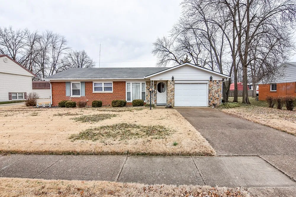 607 W Buena Vista Rd photo 1