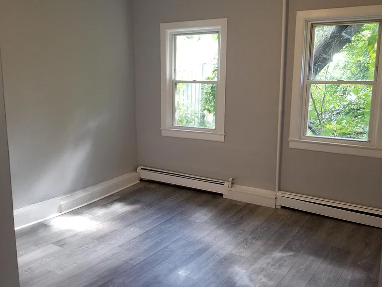 94 N 3rd St #3 — Photo 7